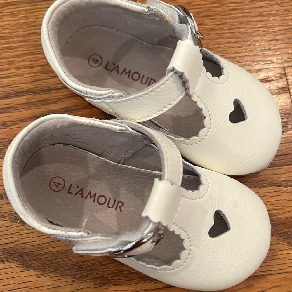 Toddler girls white shoes